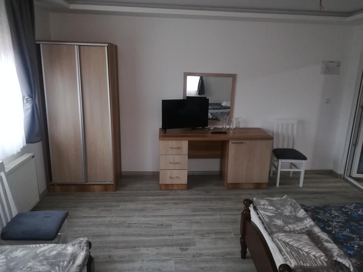 Karavan 123 Raska Экстерьер фото